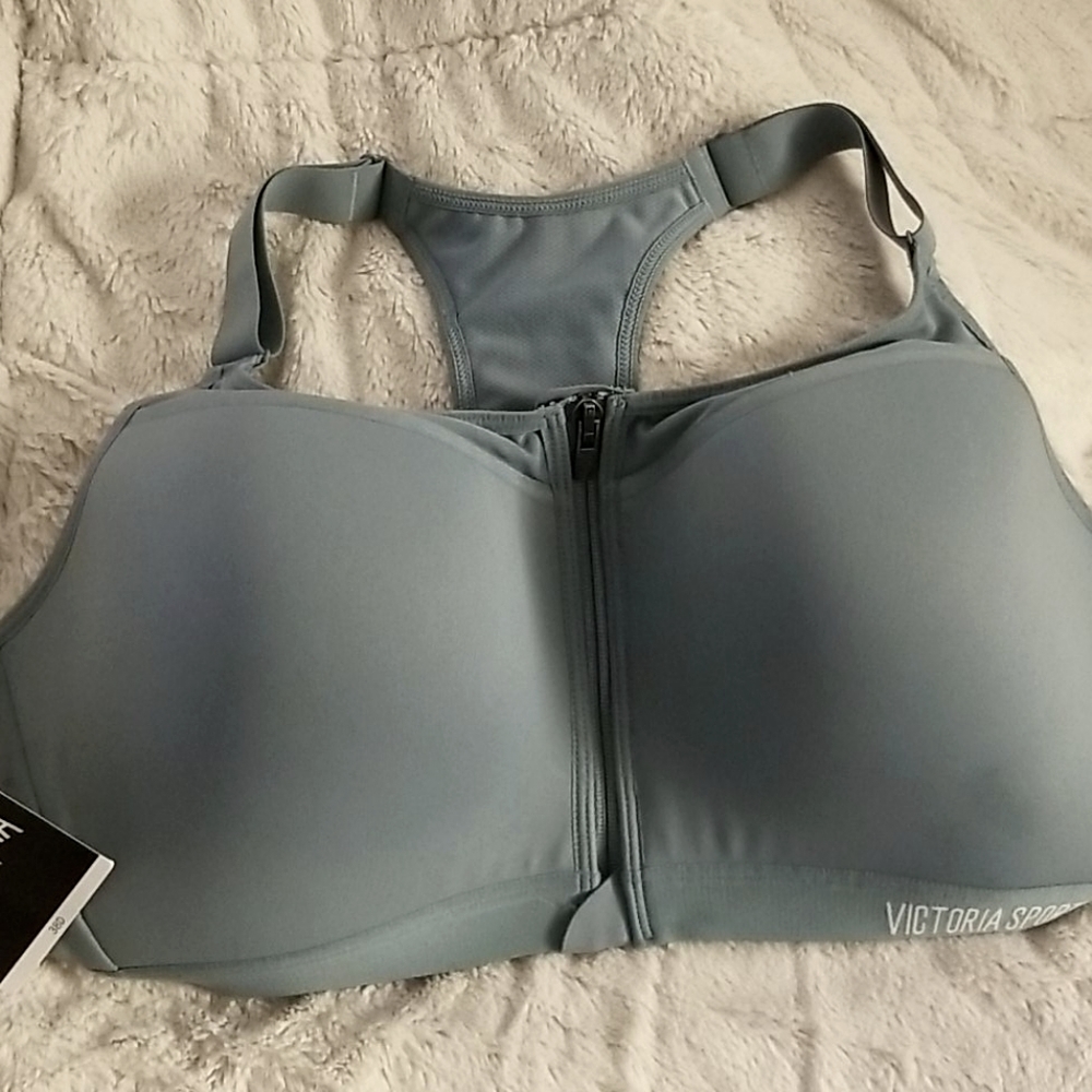 NWT Victoria's Secret Incredible sports bra